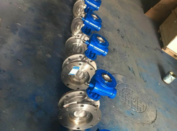 三偏心法蘭式(shi)渦輪蝶閥 三偏心(xin)法蘭式渦輪蝶閥(fá)